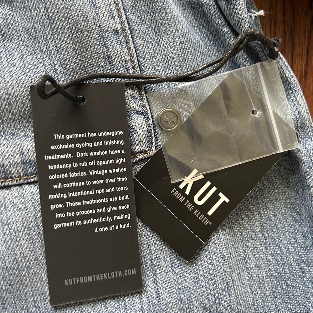 Kut From the Kloth Lyocell Chambray Button Down |… - image 5